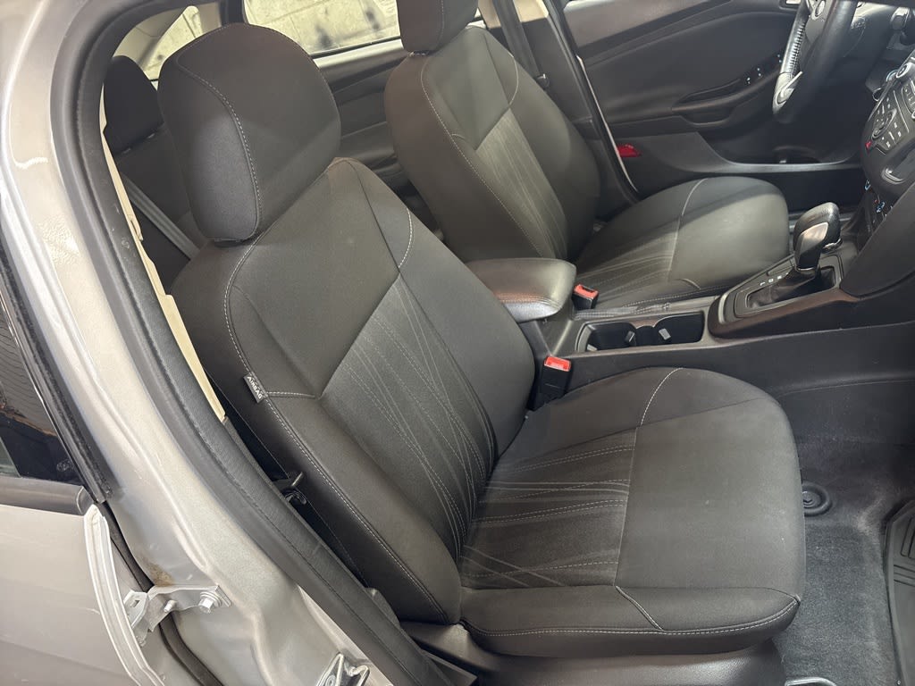 Thumbnail: 2017 Ford Focus - 9