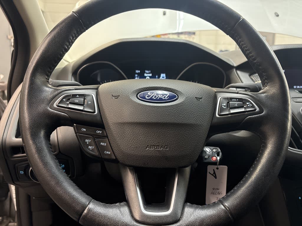 Thumbnail: 2017 Ford Focus - 7