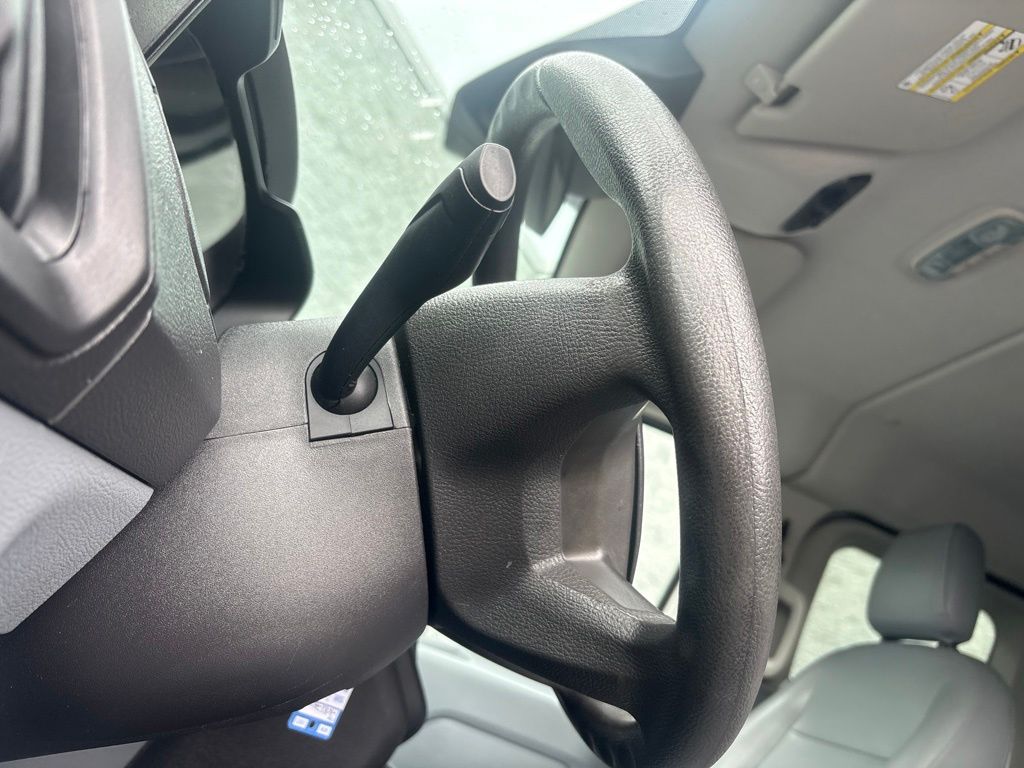 Thumbnail: 2017 Ford Transit Series - 8