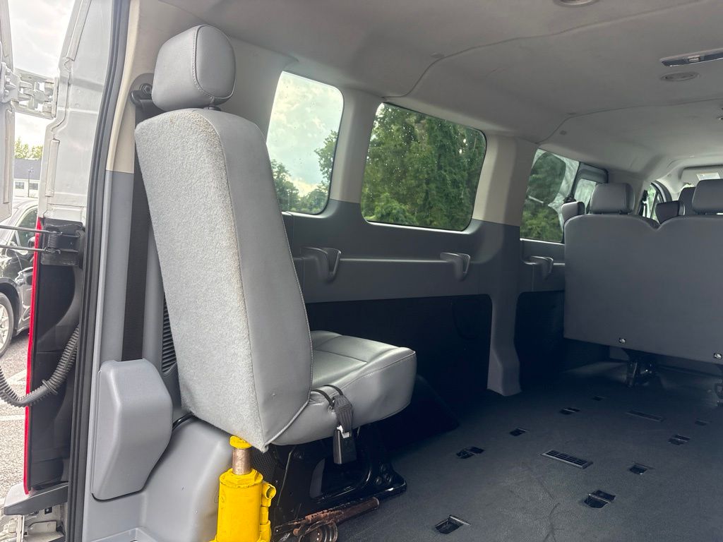 Thumbnail: 2017 Ford Transit Series - 29