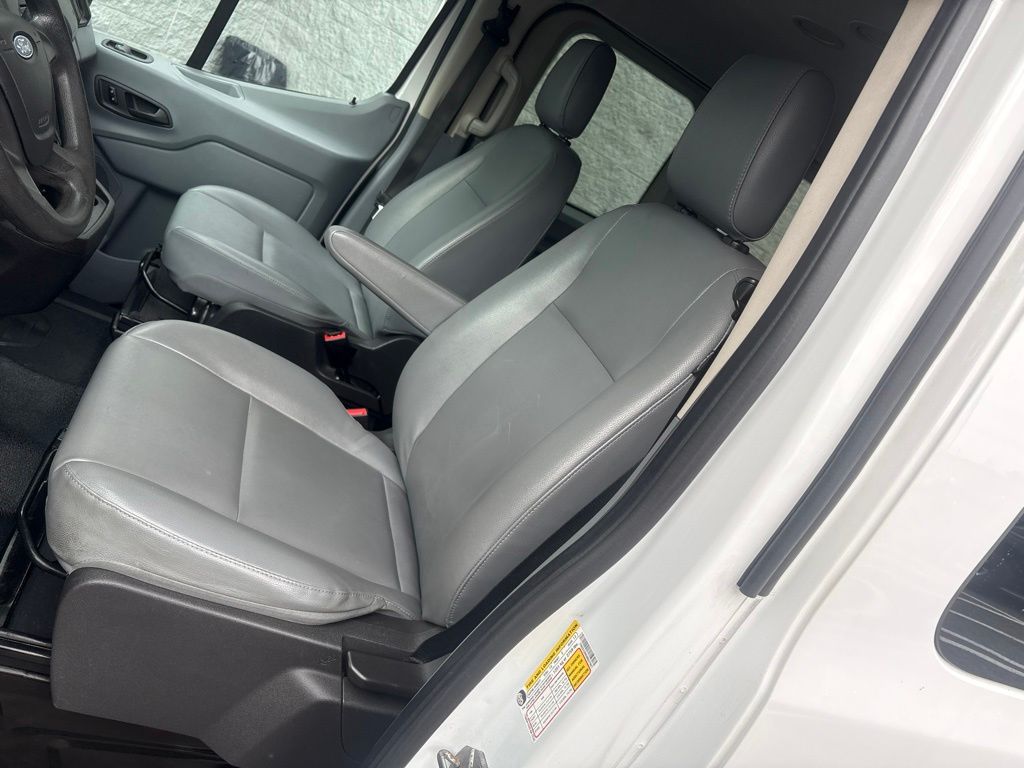 Thumbnail: 2017 Ford Transit Series - 10