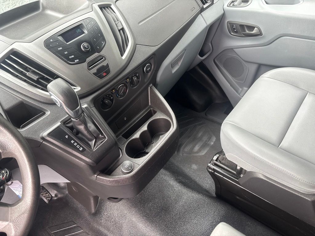 Thumbnail: 2017 Ford Transit Series - 11