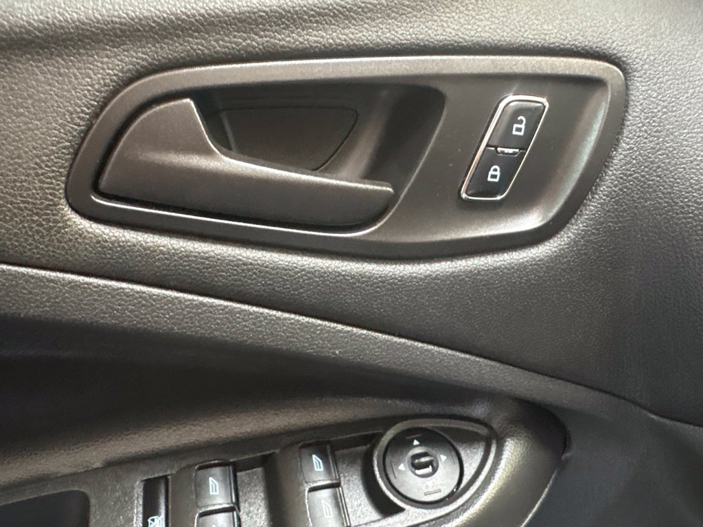 Thumbnail: 2014 Ford Escape - 23