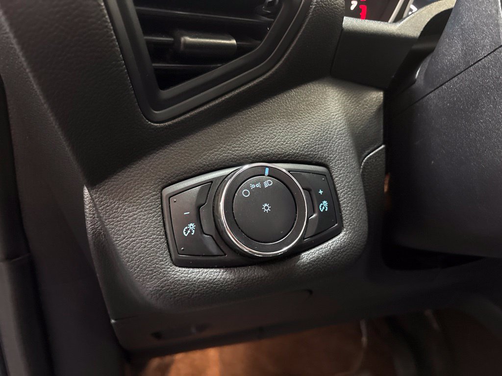 Thumbnail: 2014 Ford Escape - 24