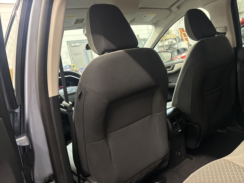 Thumbnail: 2022 Ford Escape - 10