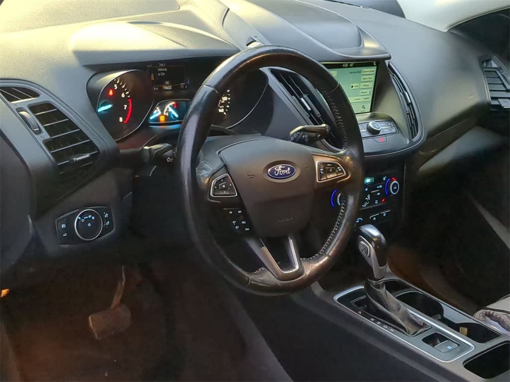 2019 Ford Escape SE 2