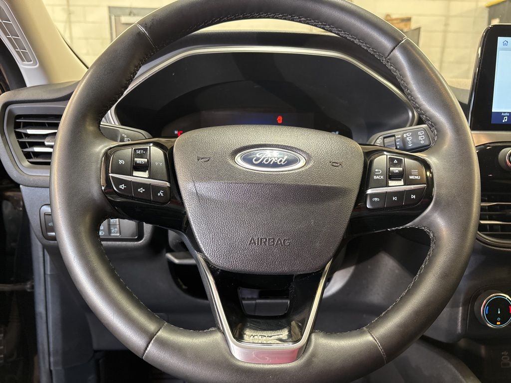 Thumbnail: 2024 Ford Escape - 7
