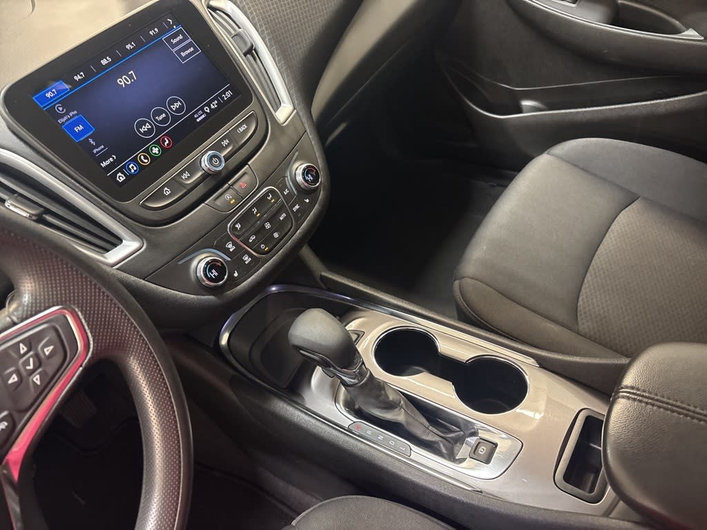 Thumbnail: 2023 Chevrolet Malibu - 14