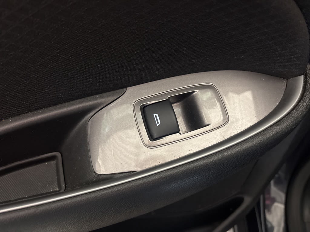 Thumbnail: 2023 Chevrolet Malibu - 31