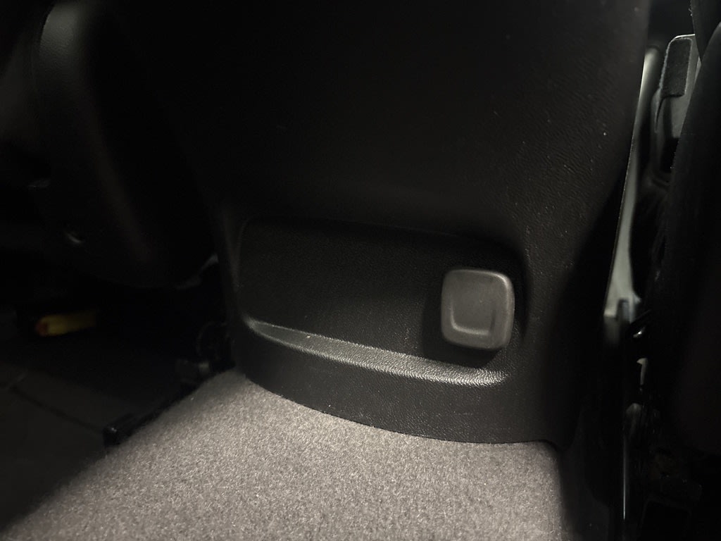 Thumbnail: 2023 Chevrolet Malibu - 35