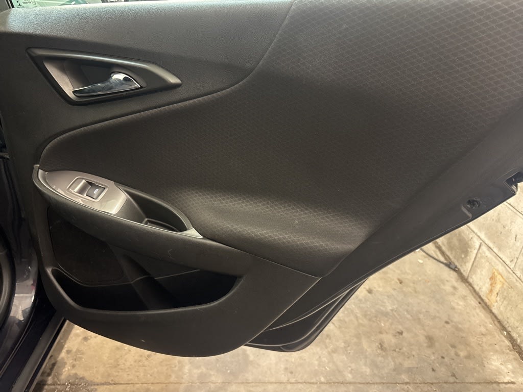 Thumbnail: 2023 Chevrolet Malibu - 33