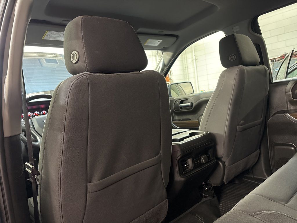 Thumbnail: 2022 Chevrolet Silverado 1500 - 11