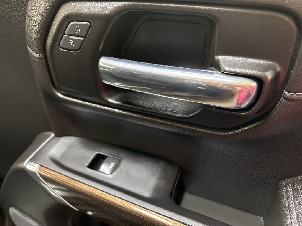 Thumbnail: 2022 Chevrolet Silverado 1500 - 35