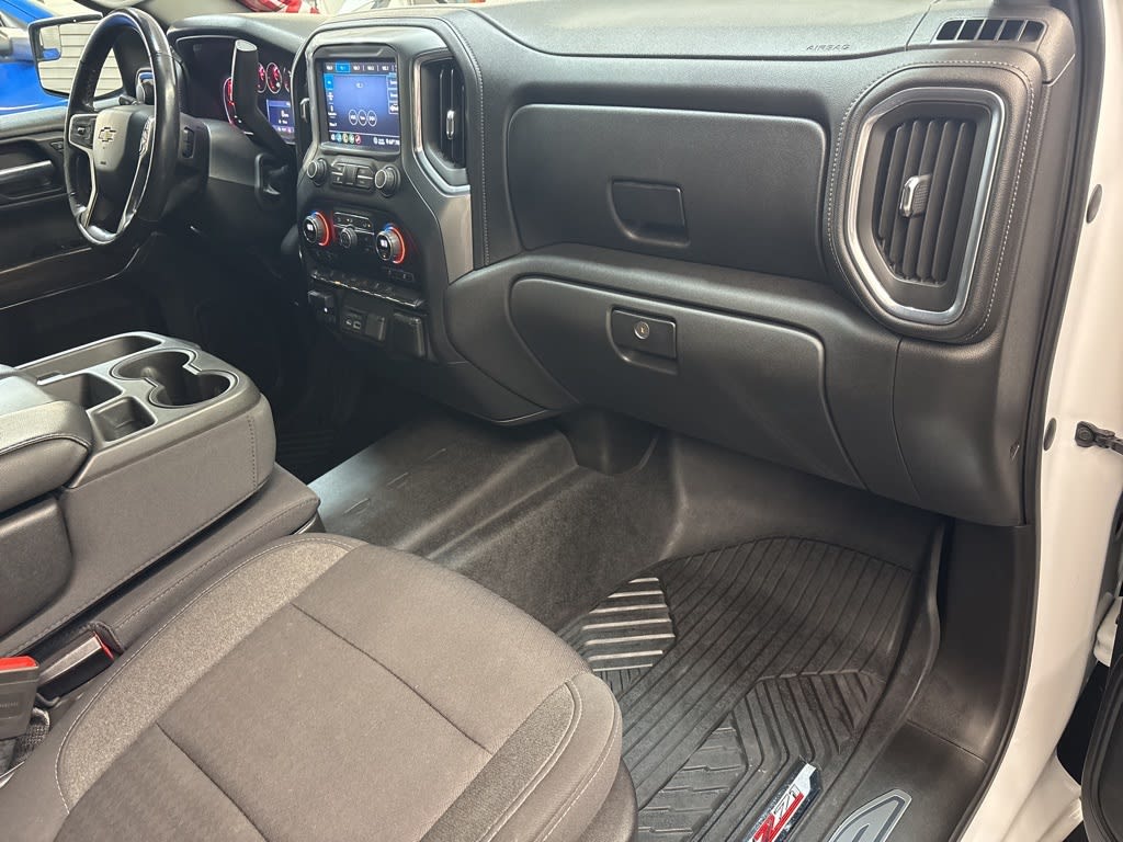 Thumbnail: 2020 Chevrolet Silverado 1500 - 36