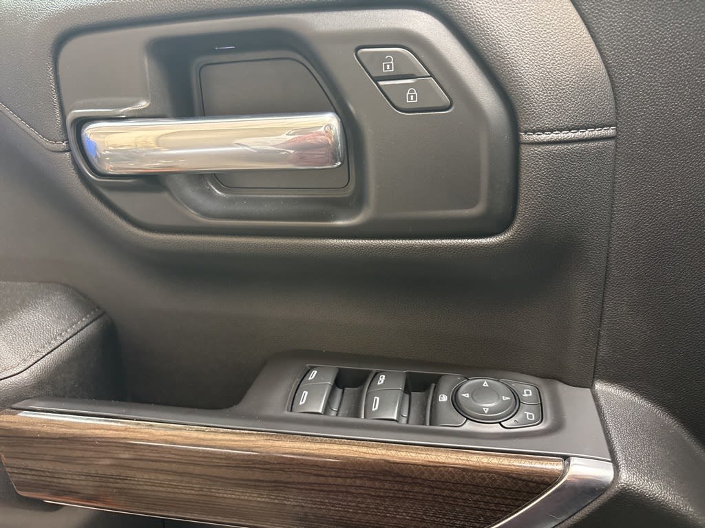 Thumbnail: 2020 Chevrolet Silverado 1500 - 20