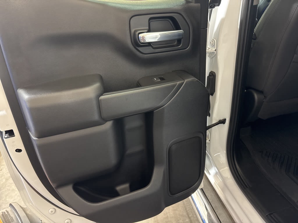 Thumbnail: 2020 Chevrolet Silverado 1500 - 28