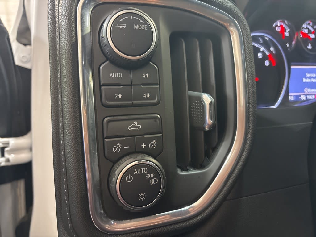 Thumbnail: 2020 Chevrolet Silverado 1500 - 21