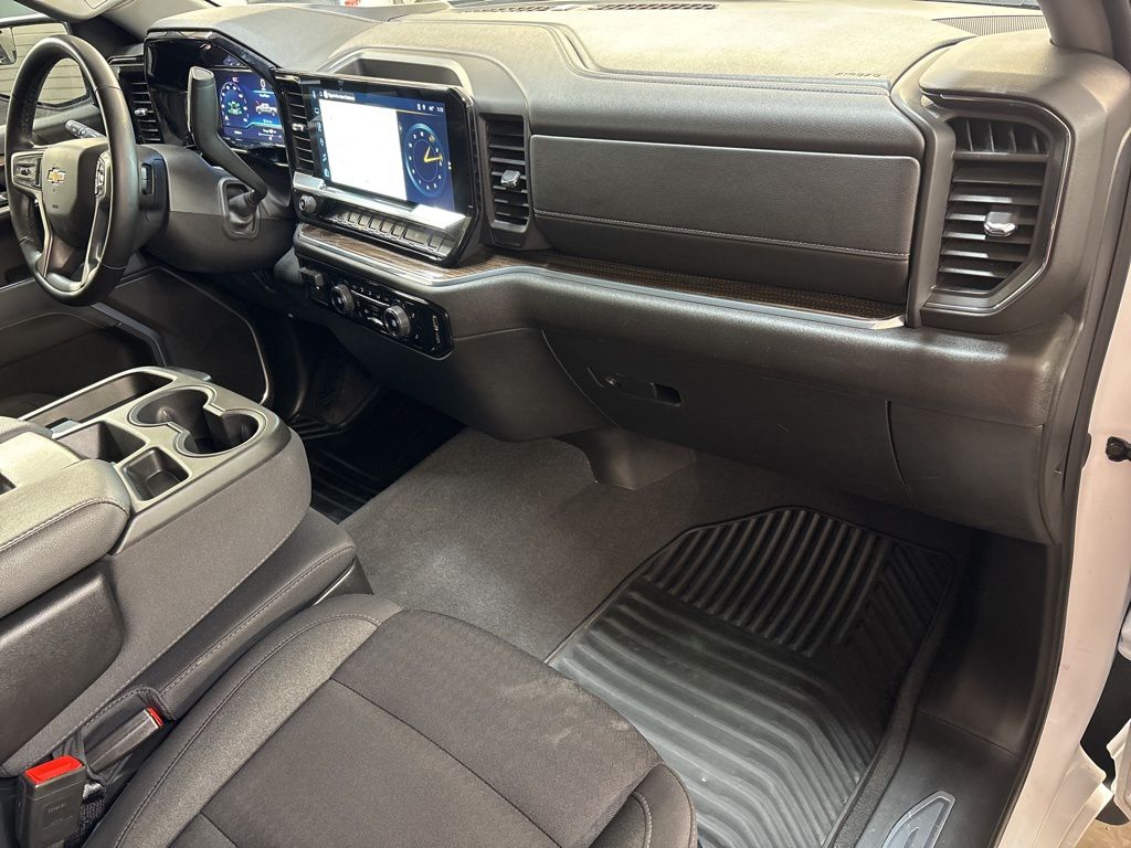 Thumbnail: 2025 Chevrolet Silverado 1500 - 12