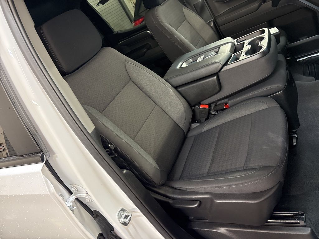 Thumbnail: 2025 Chevrolet Silverado 1500 - 37