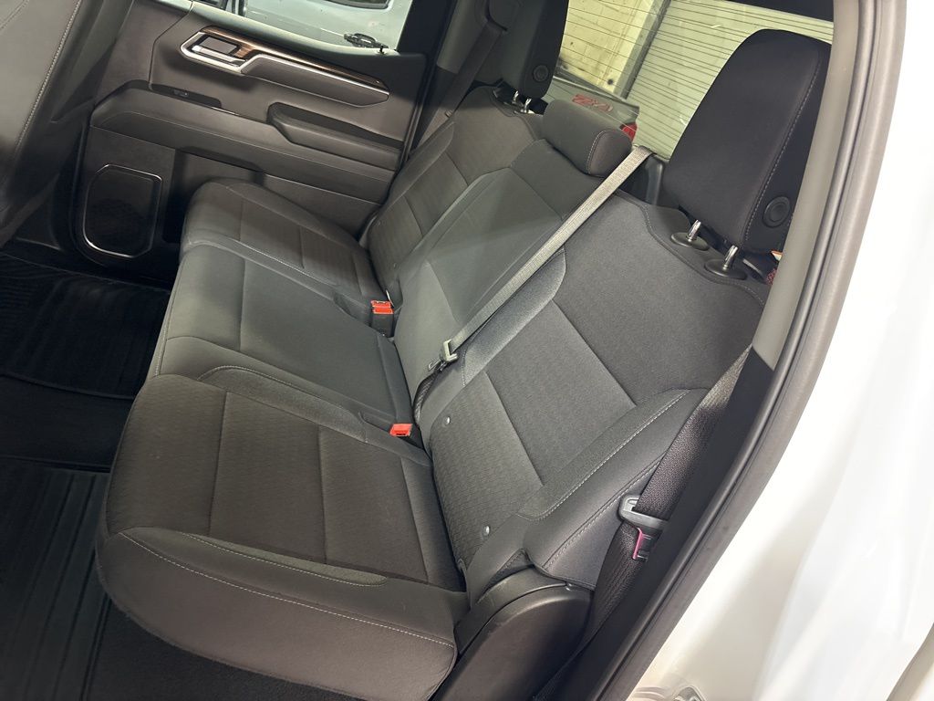 Thumbnail: 2025 Chevrolet Silverado 1500 - 30