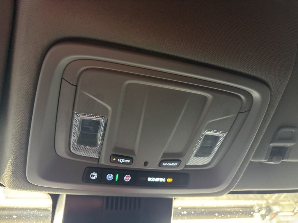 Thumbnail: 2025 Chevrolet Silverado 1500 - 23