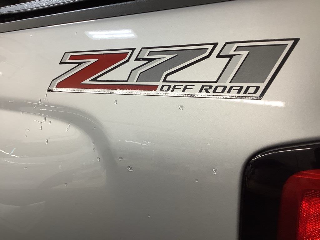 2017 Chevrolet Silverado 1500 LT Z71 6