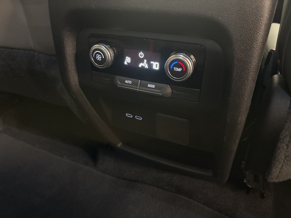 Thumbnail: 2024 GMC Acadia - 41