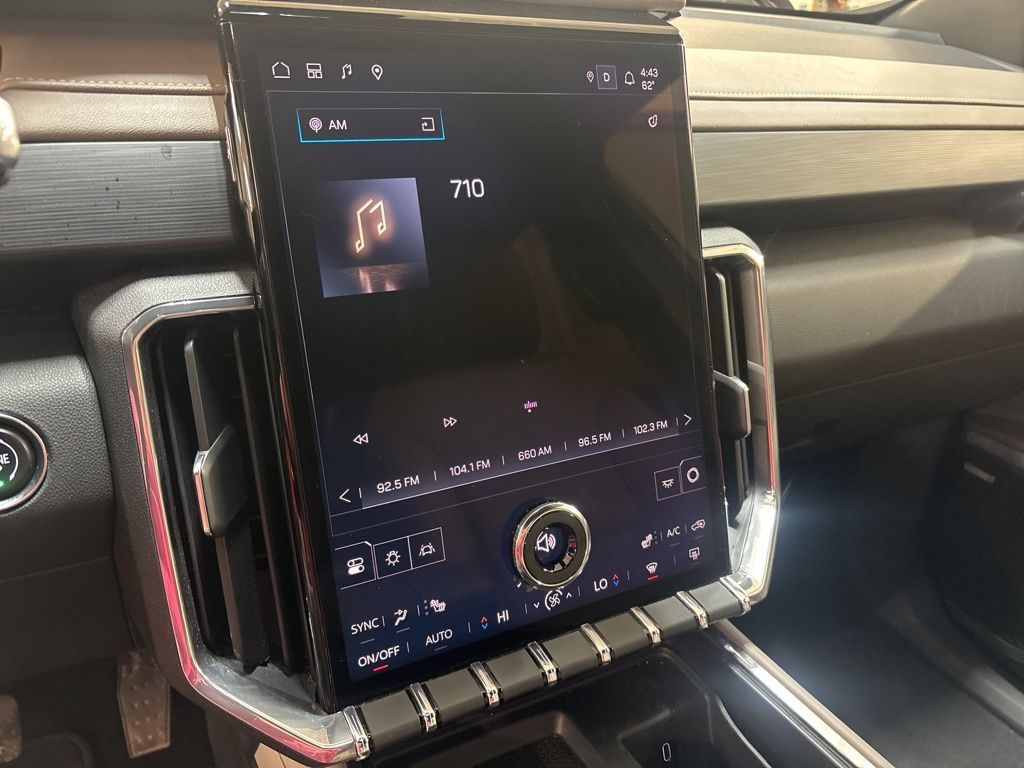 Thumbnail: 2024 GMC Acadia - 26