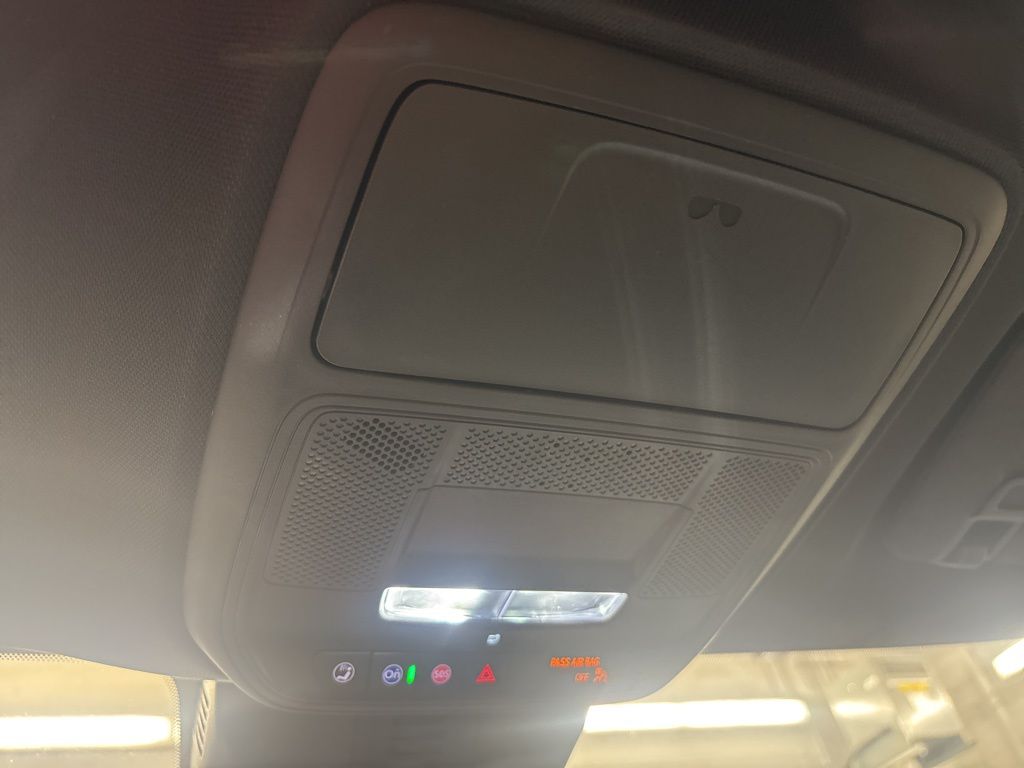 Thumbnail: 2024 GMC Acadia - 30