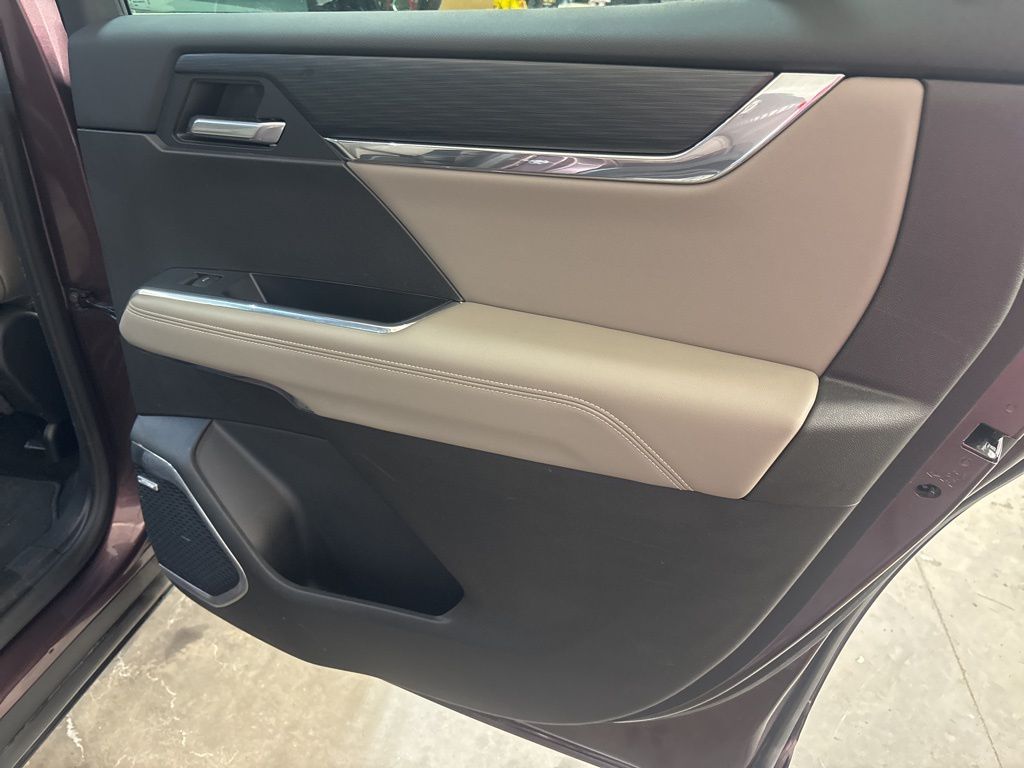 Thumbnail: 2024 GMC Acadia - 37