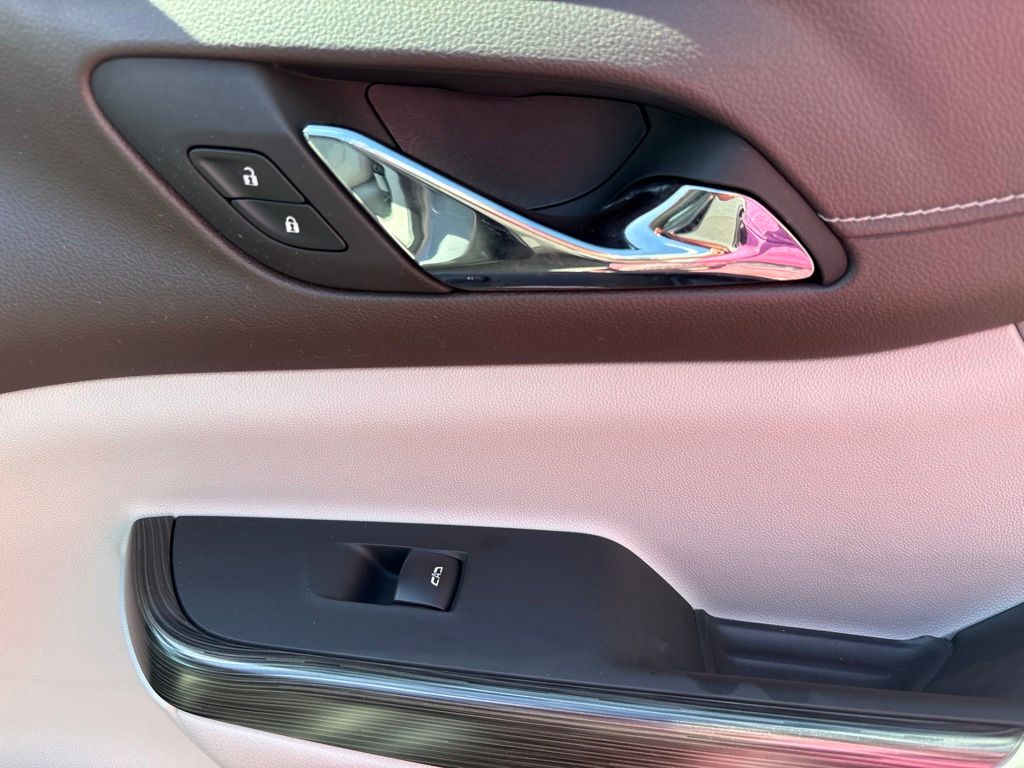 Thumbnail: 2023 GMC Acadia - 42