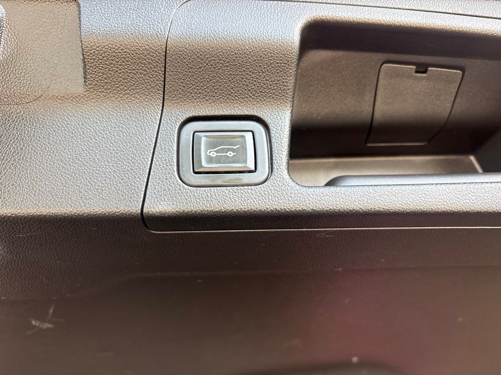 Thumbnail: 2020 GMC Acadia - 37
