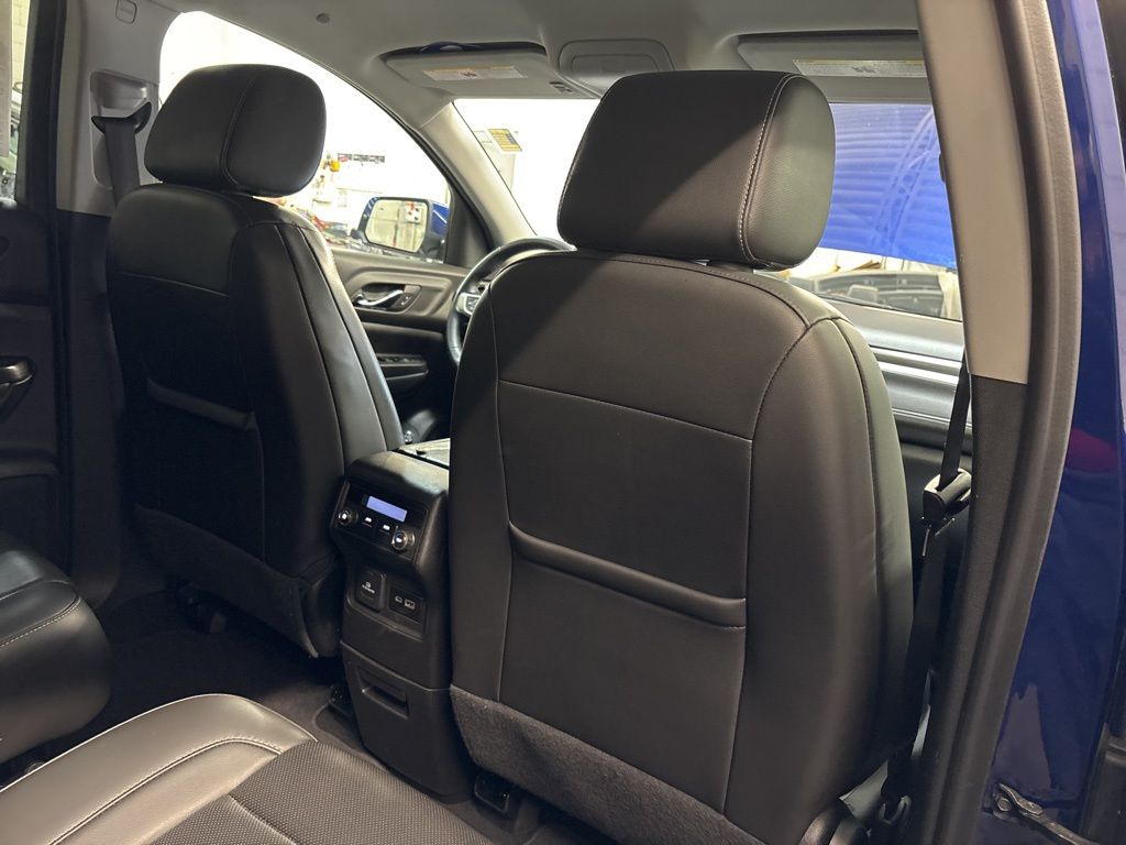 Thumbnail: 2023 GMC Acadia - 41