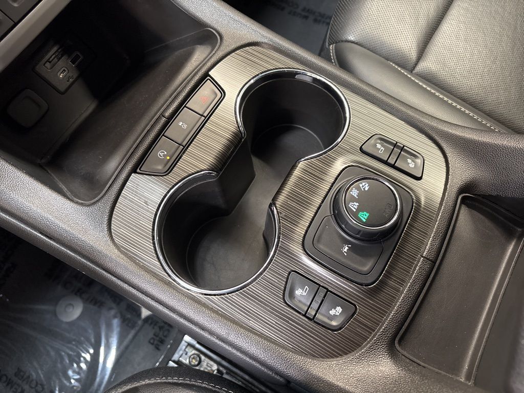 Thumbnail: 2023 GMC Acadia - 29