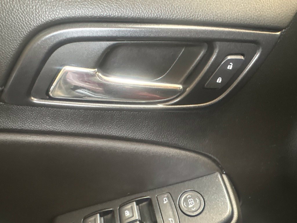 Thumbnail: 2019 Chevrolet Tahoe - 22