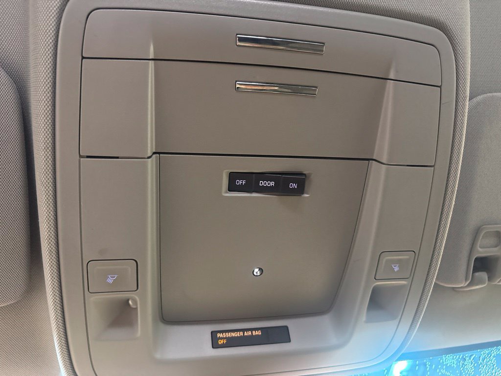 Thumbnail: 2019 Chevrolet Tahoe - 30