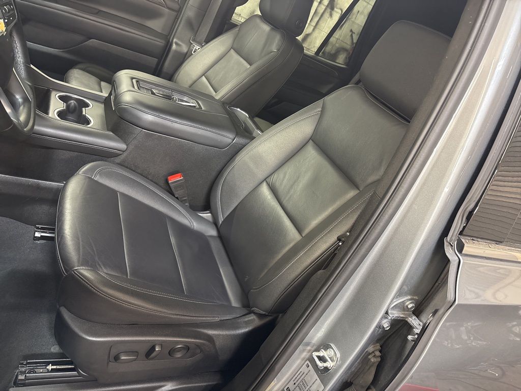 Thumbnail: 2024 Chevrolet Tahoe - 9