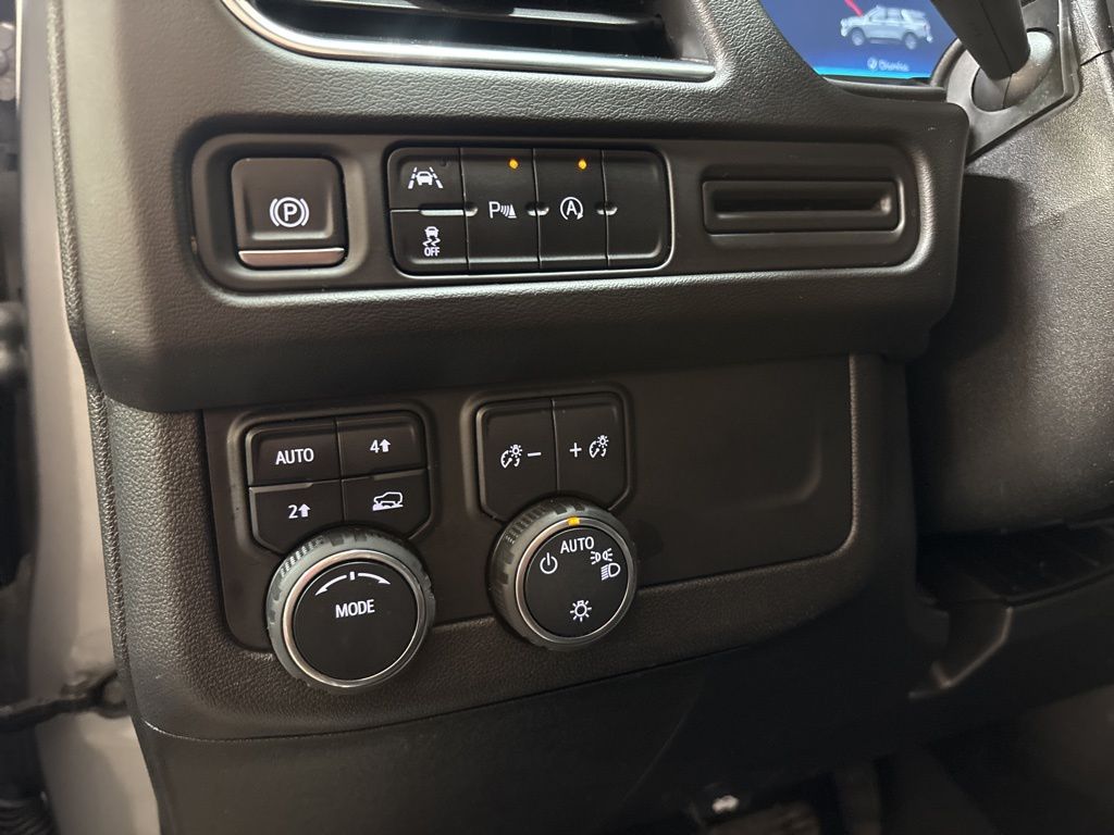 Thumbnail: 2024 Chevrolet Tahoe - 23