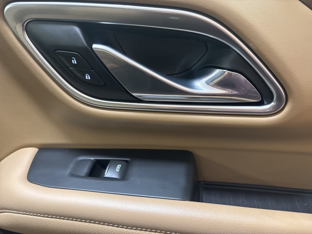 Thumbnail: 2021 Chevrolet Tahoe - 44