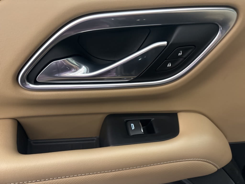 Thumbnail: 2021 Chevrolet Tahoe - 31