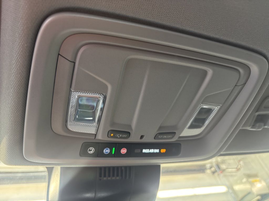 Thumbnail: 2025 GMC Sierra 1500 - 28