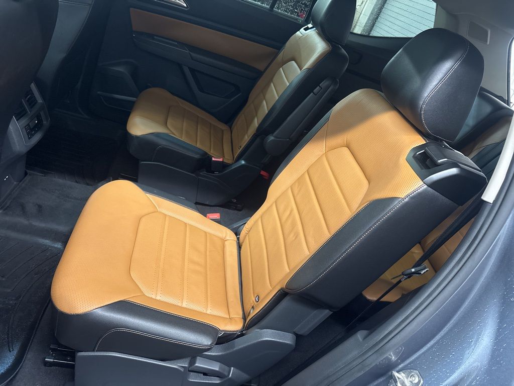 Thumbnail: 2018 Volkswagen Atlas - 10