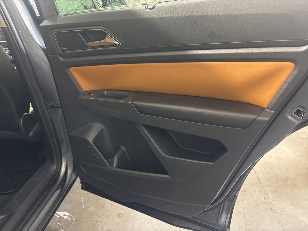 Thumbnail: 2018 Volkswagen Atlas - 37