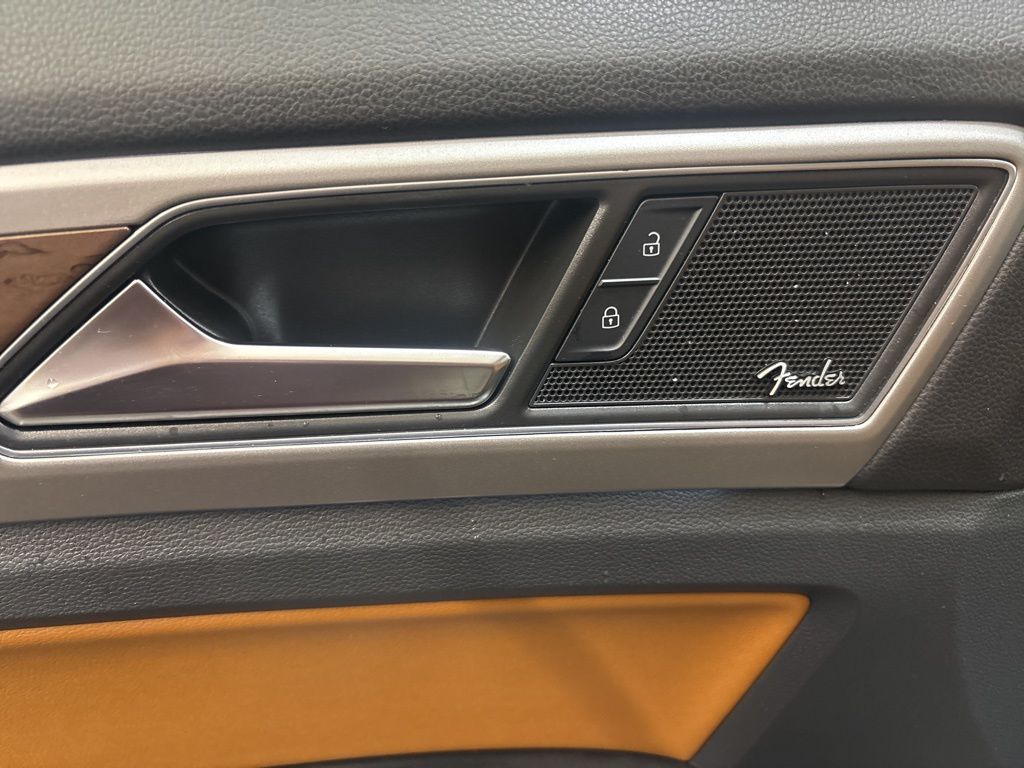 Thumbnail: 2018 Volkswagen Atlas - 23