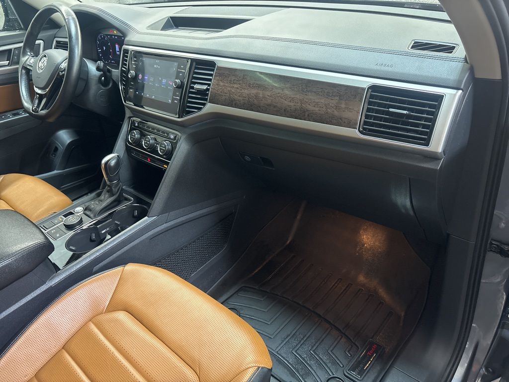 Thumbnail: 2018 Volkswagen Atlas - 12