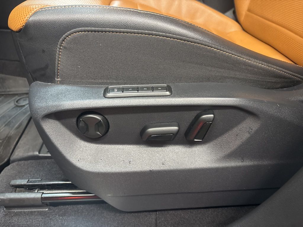 Thumbnail: 2018 Volkswagen Atlas - 25