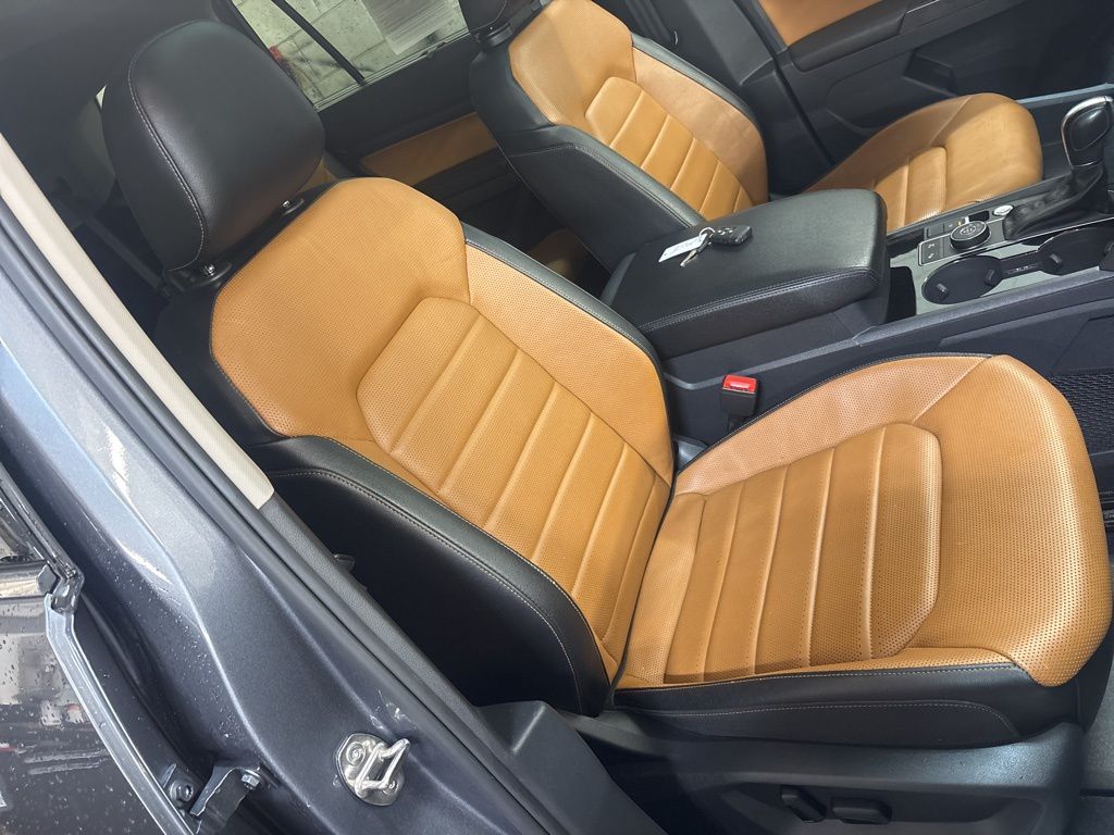 Thumbnail: 2018 Volkswagen Atlas - 9