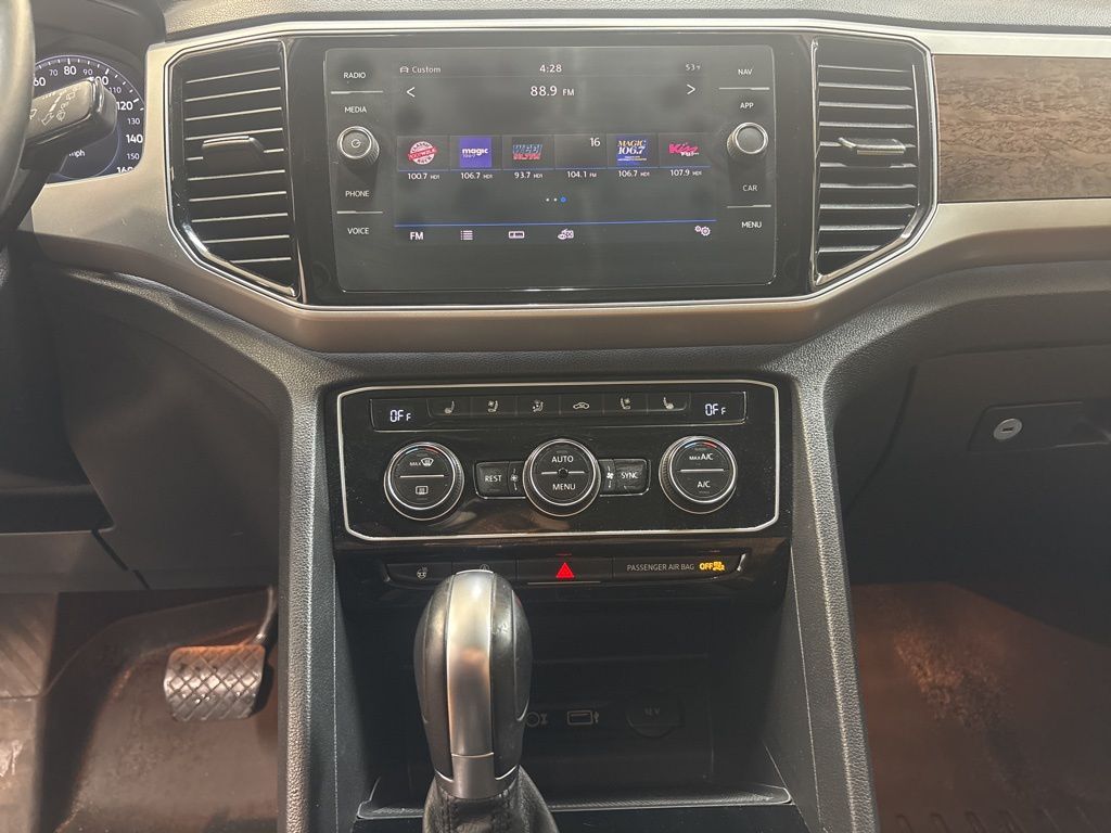 Thumbnail: 2018 Volkswagen Atlas - 13