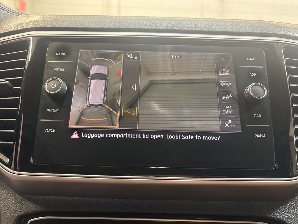 Thumbnail: 2018 Volkswagen Atlas - 26