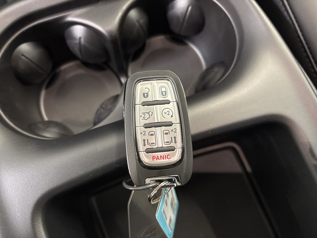 Thumbnail: 2026 Chrysler Pacifica - 16